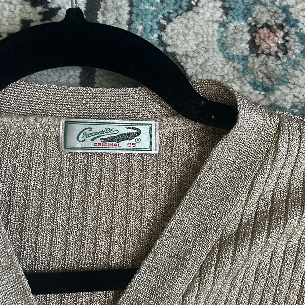 VintageCrocodile gold sweater cardigan. - Picture 2 of 3